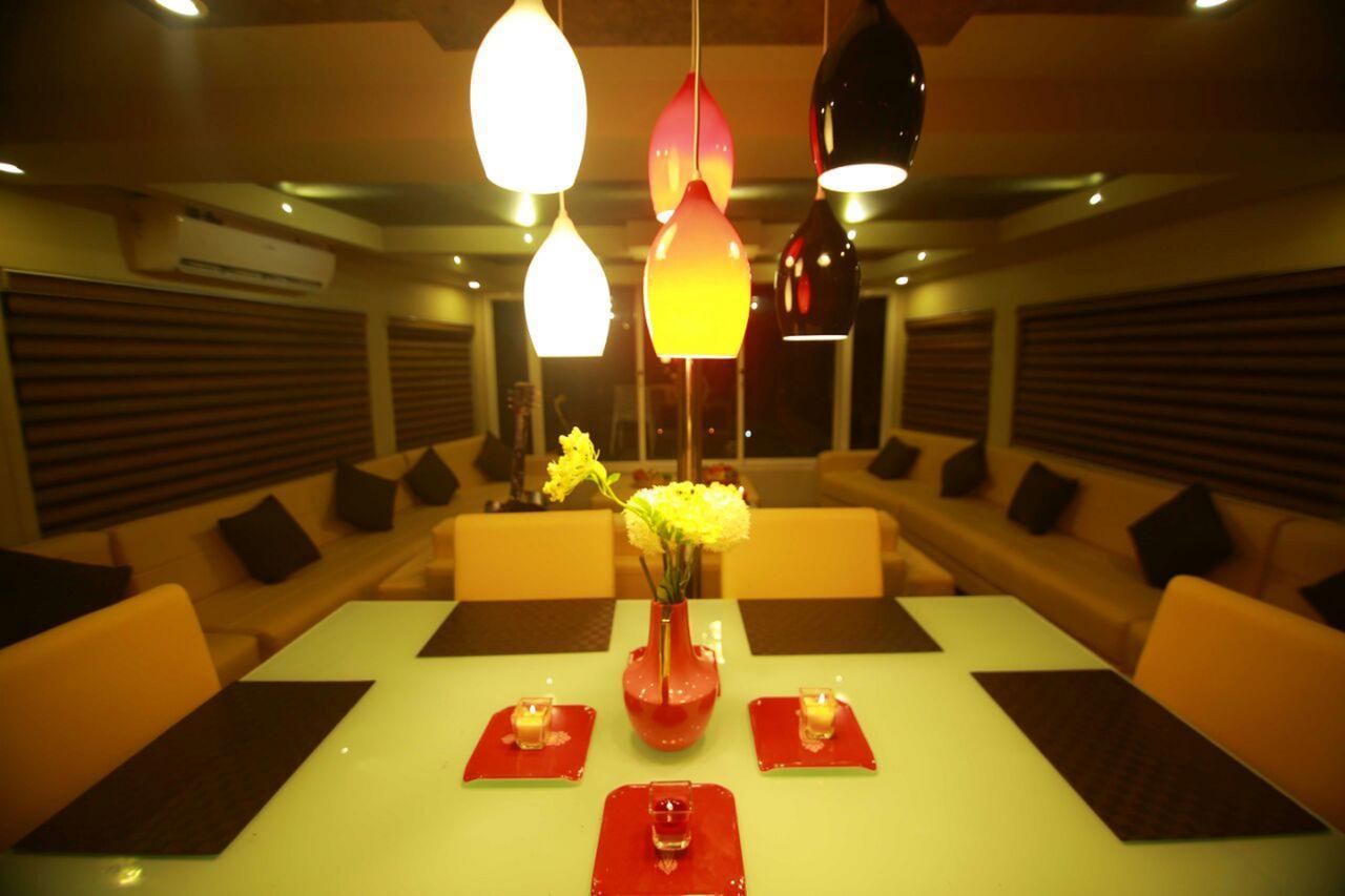 Indiavacationz Houseboats Hotel Alappuzha Exterior foto