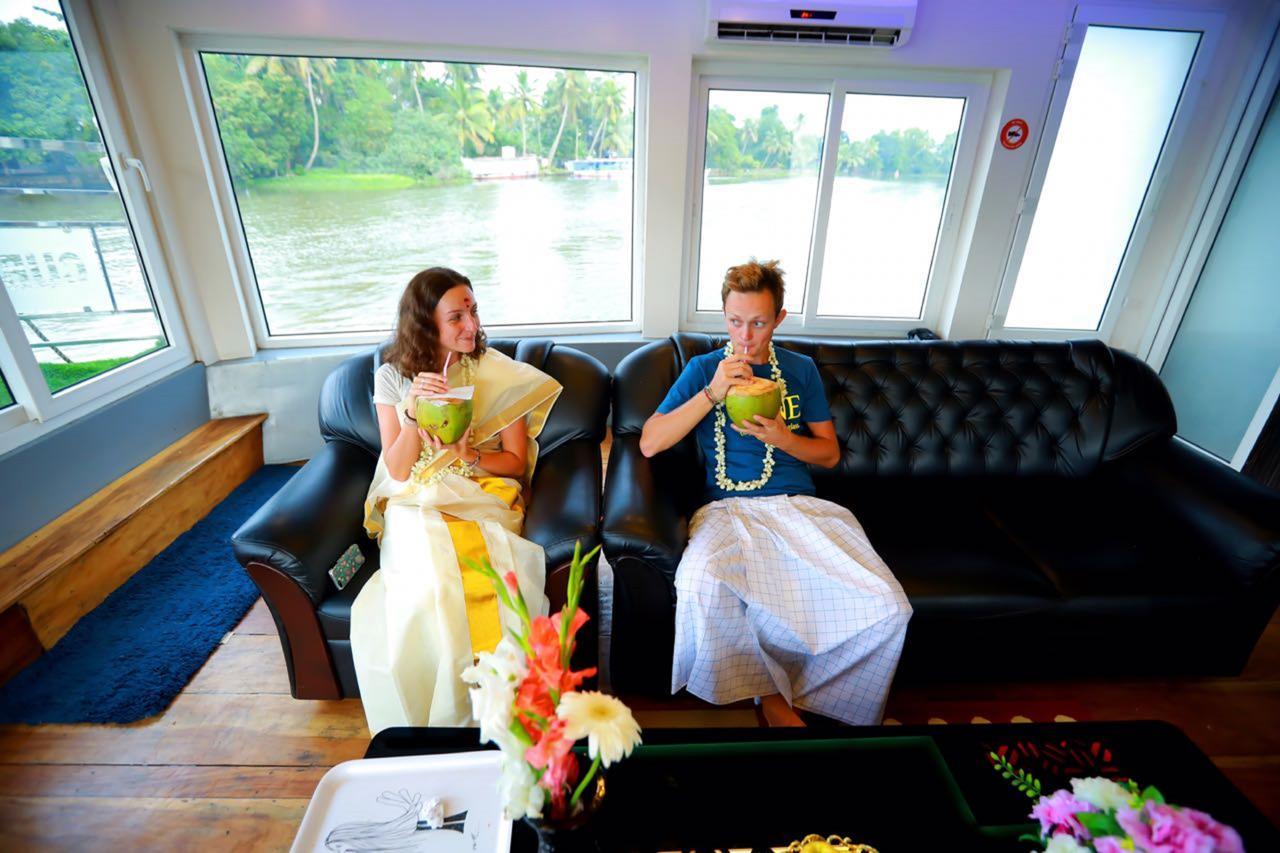 Indiavacationz Houseboats Hotel Alappuzha Exterior foto
